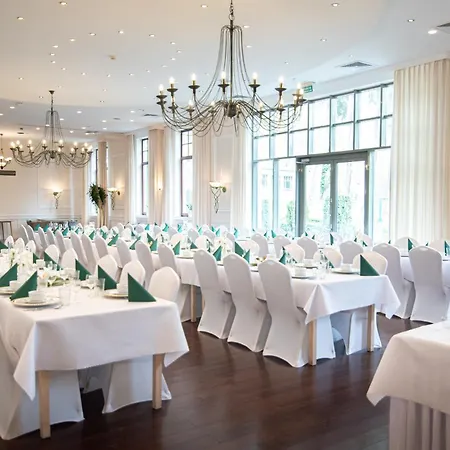 4 Pory Roku Restauracja I Ośrodek wypoczynkowy