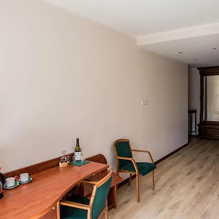 4 Pory Roku Sauna & Resort 2*