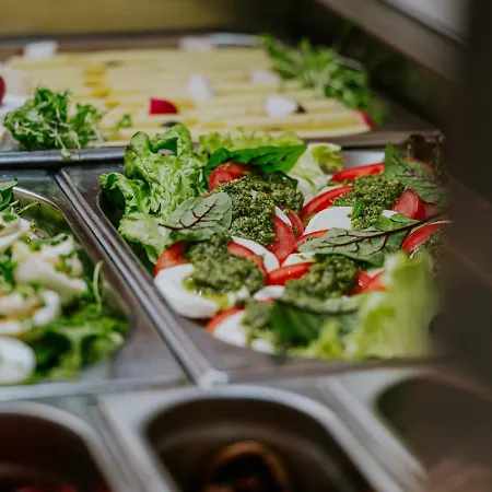 Ośrodek wypoczynkowy 4 Pory Roku Restauracja I