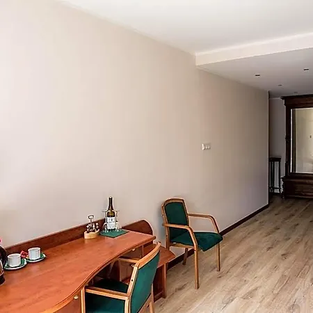 4 Pory Roku Sauna &
