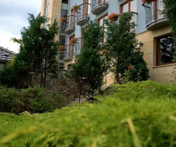 Üdülőközpont 4 Pory Roku Sauna & 2*