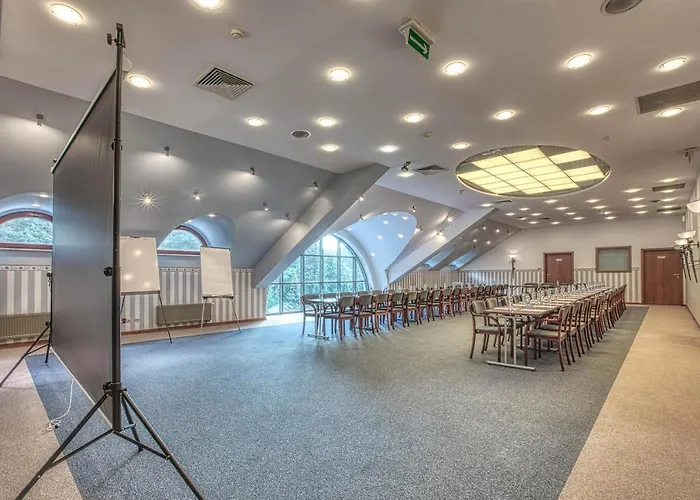 Üdülőközpont 4 Pory Roku Sauna & Bakowo