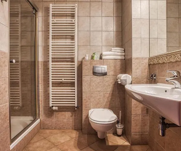 4 Pory Roku Sauna & 2* Bakowo