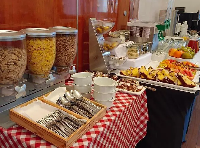 4 Pory Roku Sauna & Üdülőközpont 2*