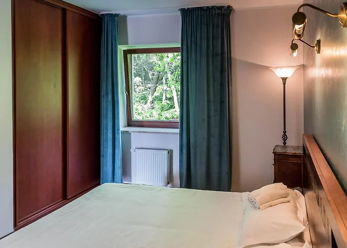 Üdülőközpont 4 Pory Roku Sauna & Bakowo