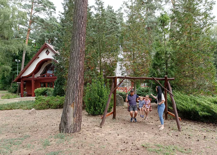 Üdülőközpont 4 Pory Roku Sauna & Bakowo