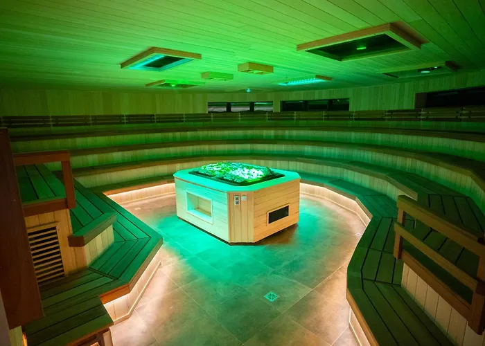 Üdülőközpont 4 Pory Roku Sauna & Bakowo